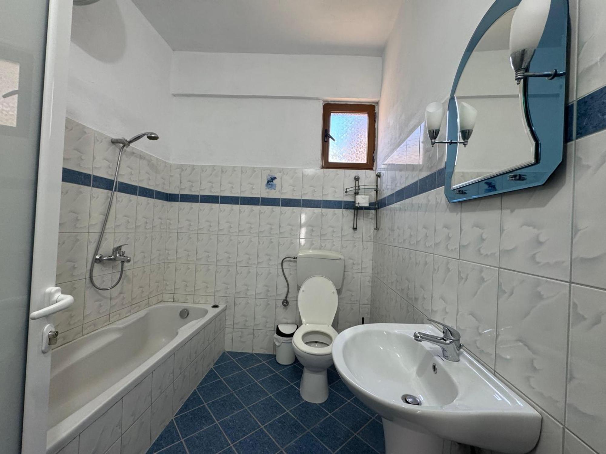Vila Hergi Саранде Екстериор снимка
